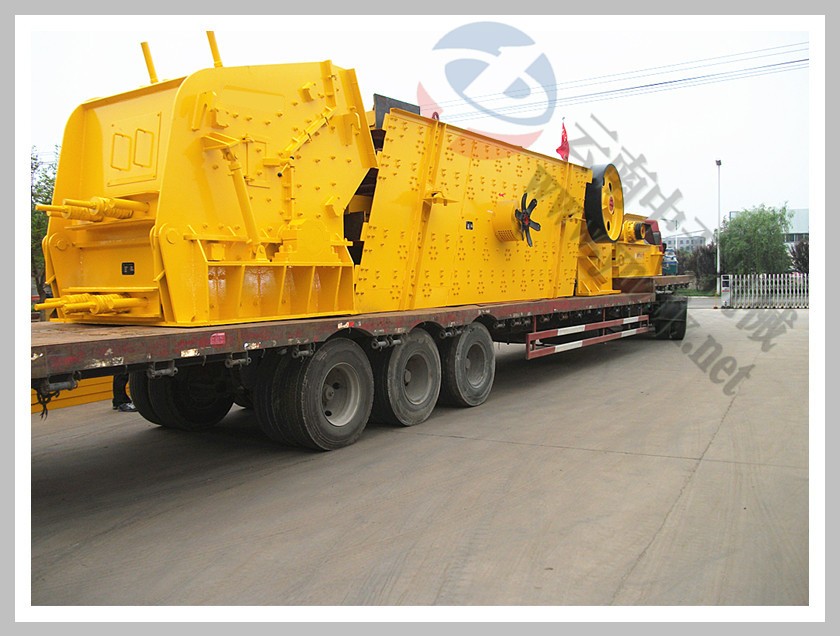 昆明給料機(jī)顎破反擊破及振動(dòng)篩發(fā)貨現(xiàn)場